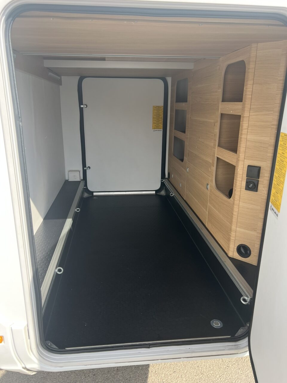 ADRIA MATRIX 670SL 2022 MT kemperio nuoma nuotrauka 13
