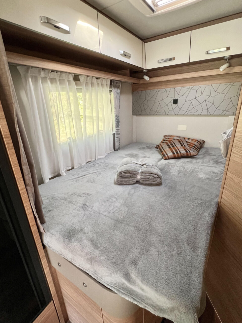 WEINSBERG CaraSuite 650 MF 2023 AT kemperio nuoma nuotrauka 15