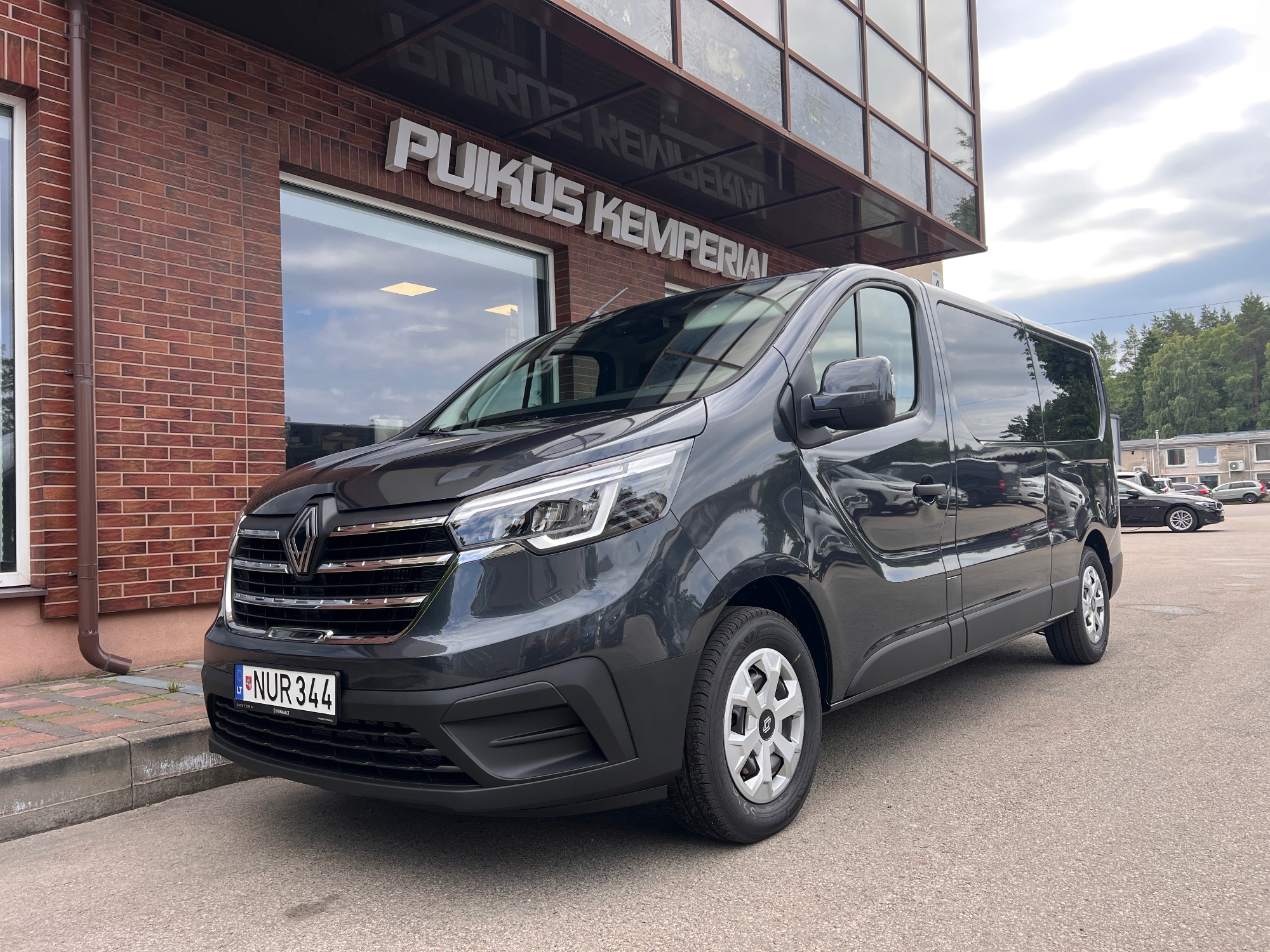 Renault Trafic · 2026 · AT nuoma nuotrauka 2