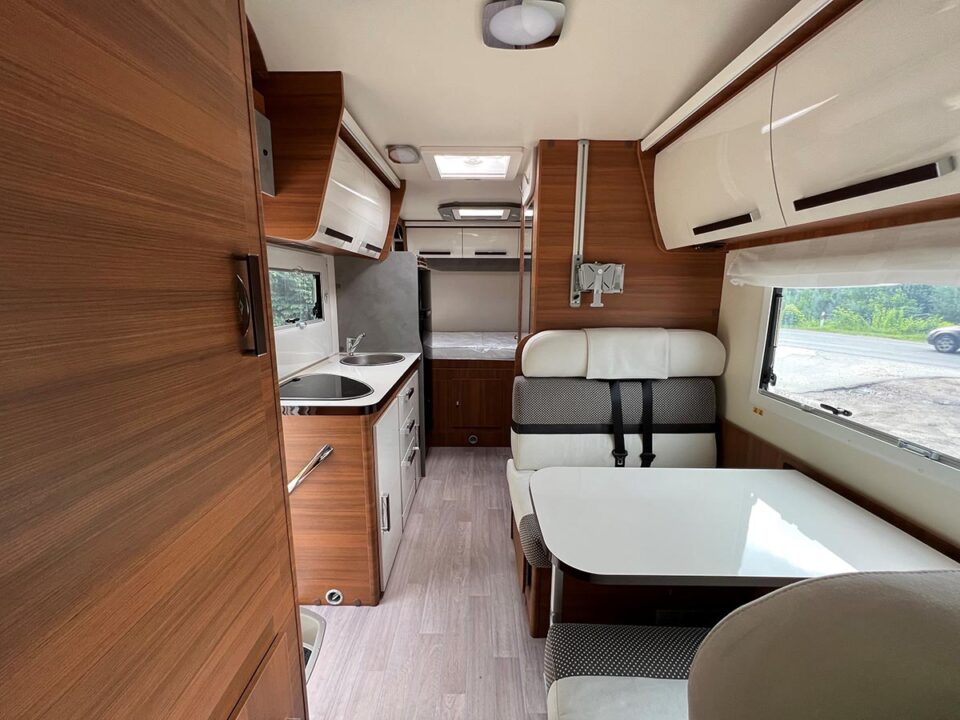 ELNAGH BARON 26 2022 MT kemperio nuoma nuotrauka 14