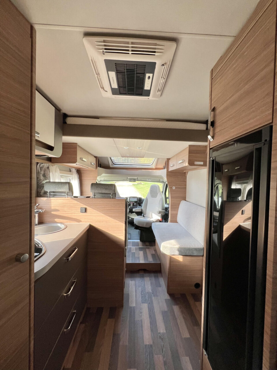 WEINSBERG CaraSuite 650 MF 2023 AT kemperio nuoma nuotrauka 10