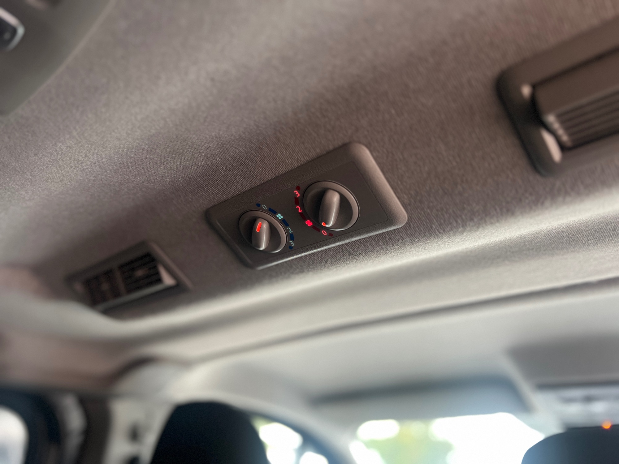Renault Trafic · 2024 · MT nuoma nuotrauka 14