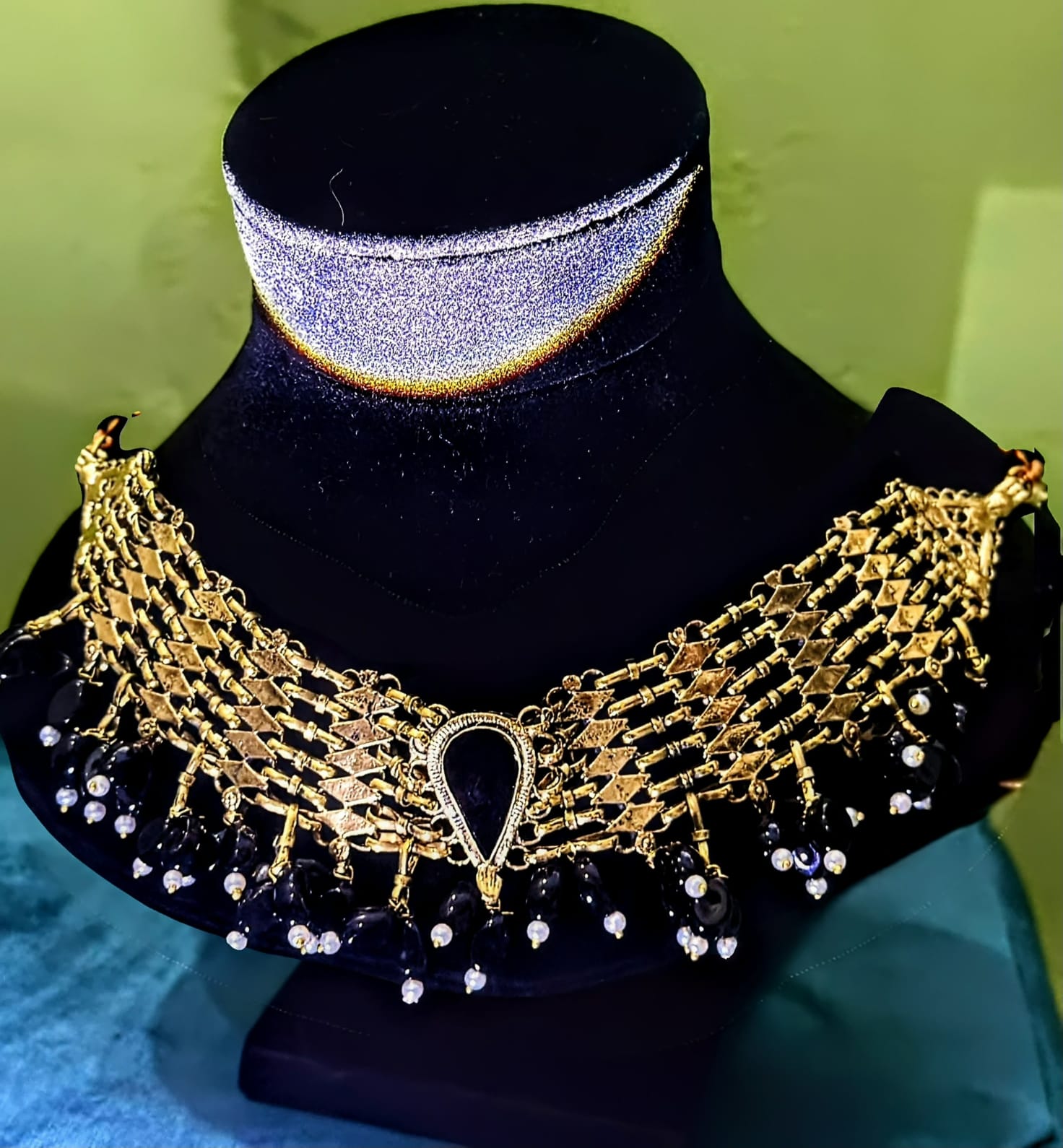 Handcrafted Antique Gold-Plated Choker Necklace