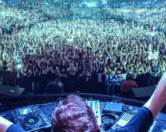 How to Build a Fanbase and Sell Your Music Directly