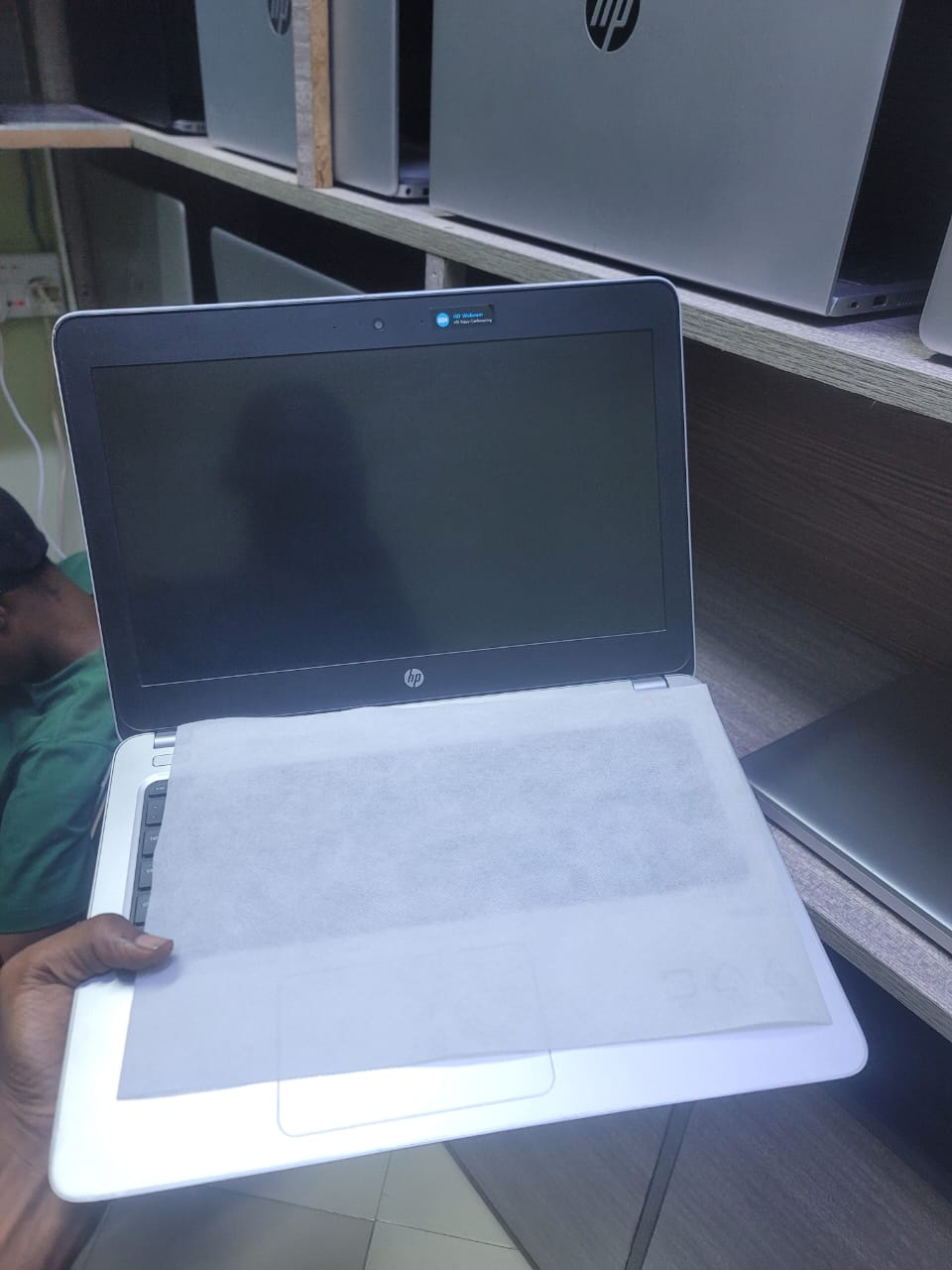 HP ProBook 450 view 3