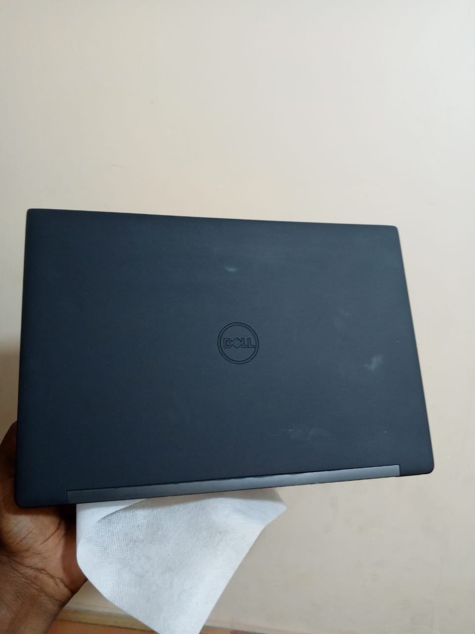 Dell Latitude 7000 Series view 2