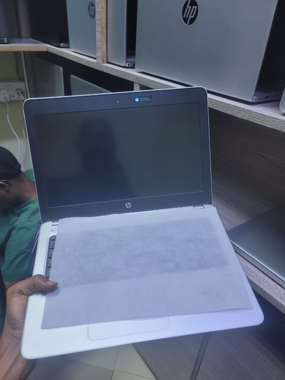 HP ProBook 450 view 4
