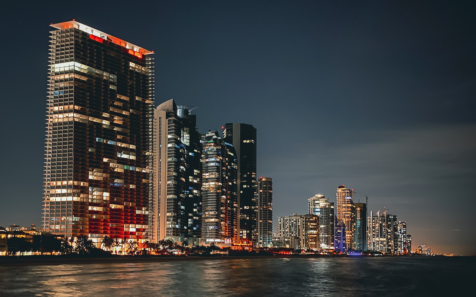 Dating in Miami: A Guide for Single Men