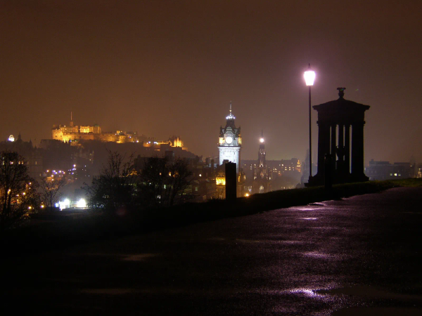 Dating in Edinburgh: A Guide for Single Men