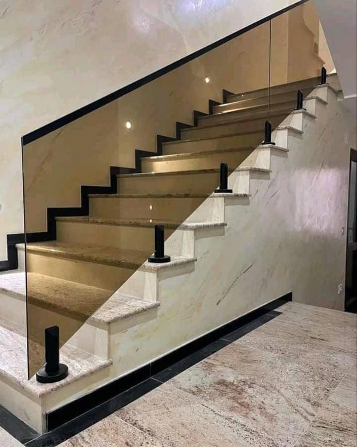 نرده شیشه ای راه‌پله - پله های داخلی