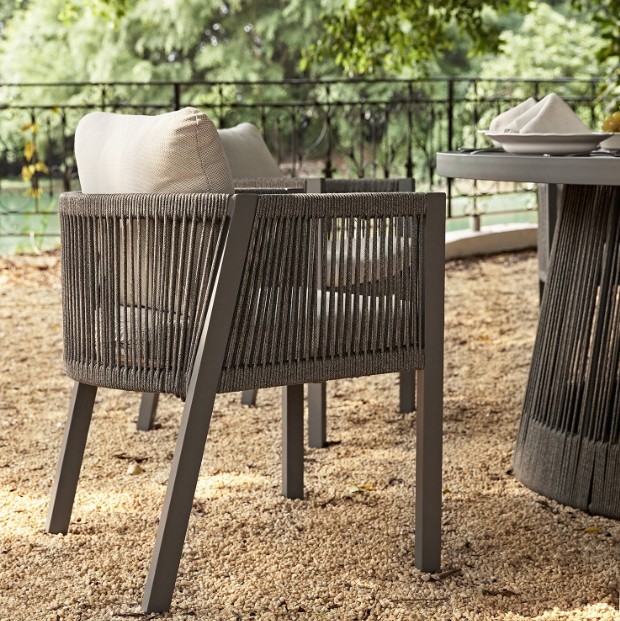 Pedra Rope and Aluminium Outdoor 6-Seater Round Dining Set view 4
