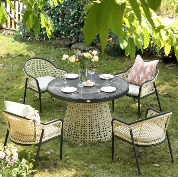 Pienza Outdoor Rattan 4-Seater Round Dining Set, Oatmeal Fabric with Black Frame view 3