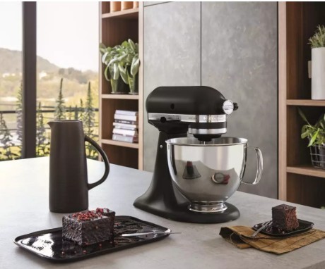 KitchenAid 5KSM125BBM Artisan 4.8L Stand Mixer – Black view 2