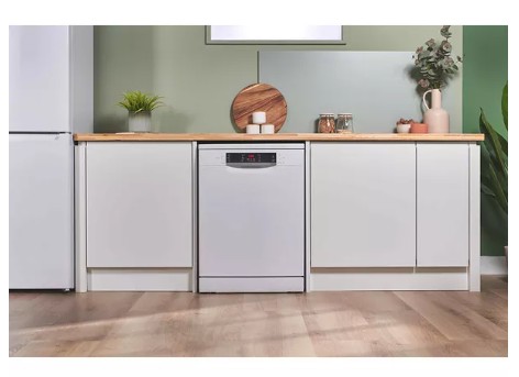 BOSCH Series 2 SMS26AW08G Full-size Dishwasher - White view 3