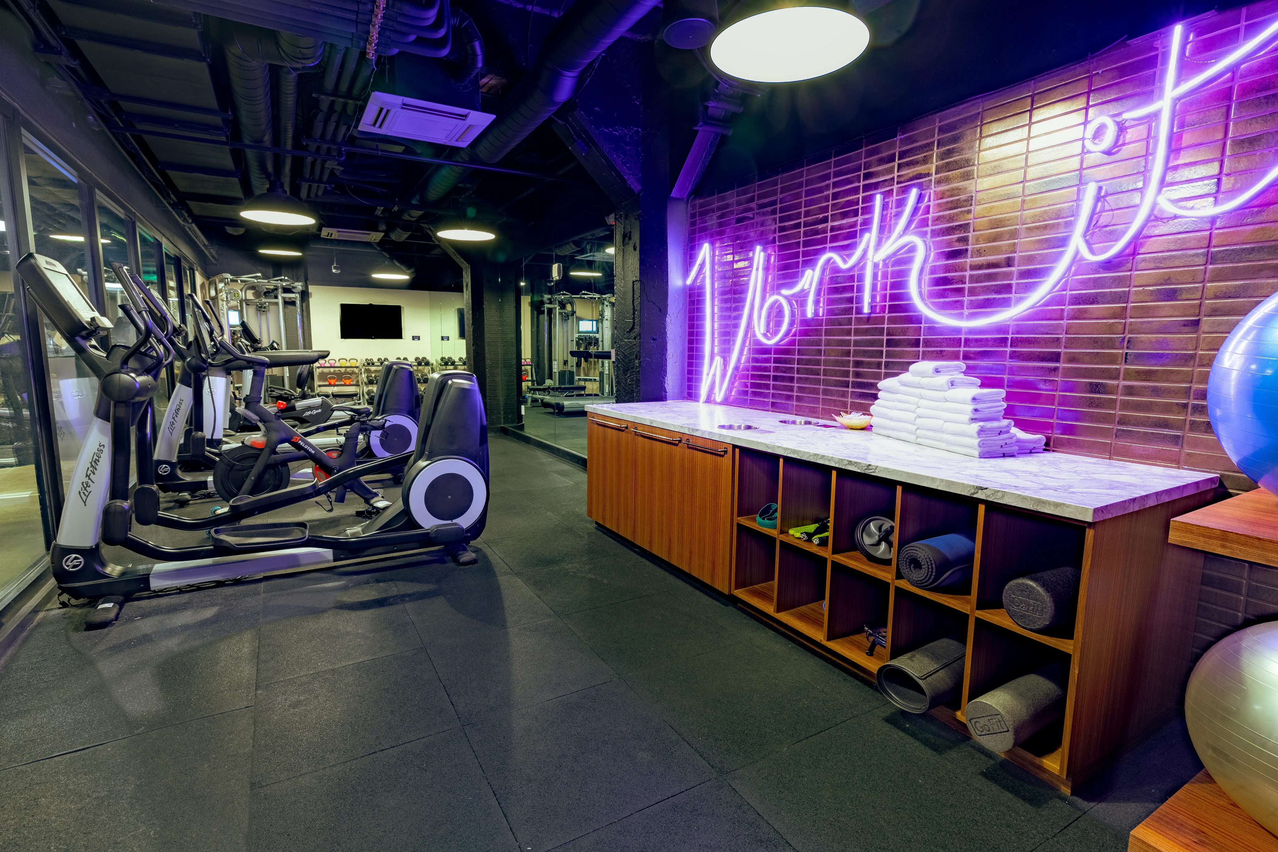 On-site fitness center and game room