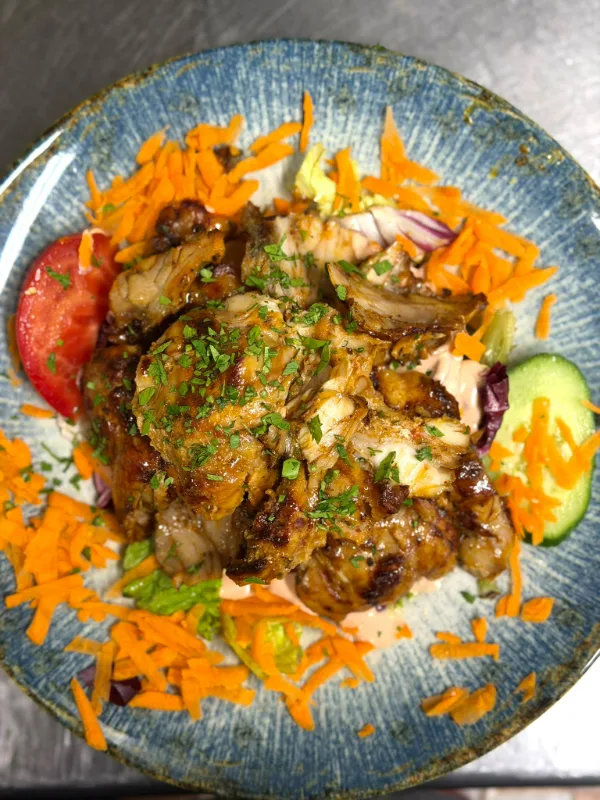 28 · Gyros Salat 