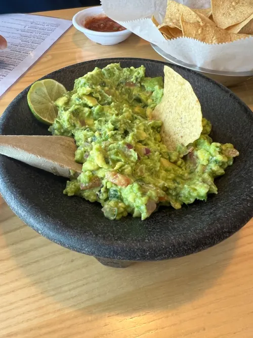 FRESH TABLESIDE GUACAMOLE