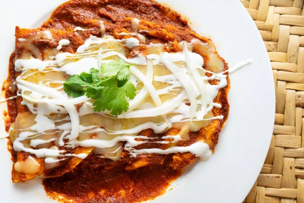 ENCHILADAS CHIPOTLE