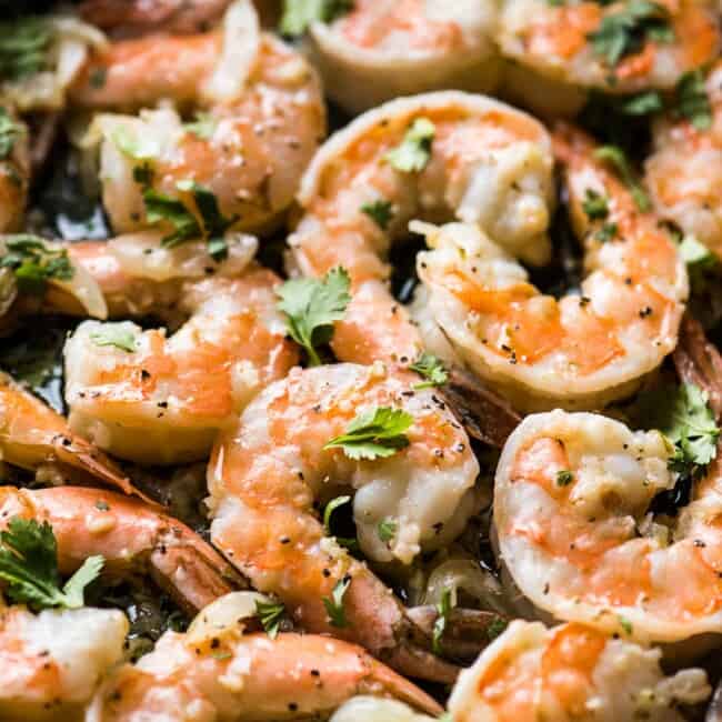 CAMARONES AL MOJO DE AJO