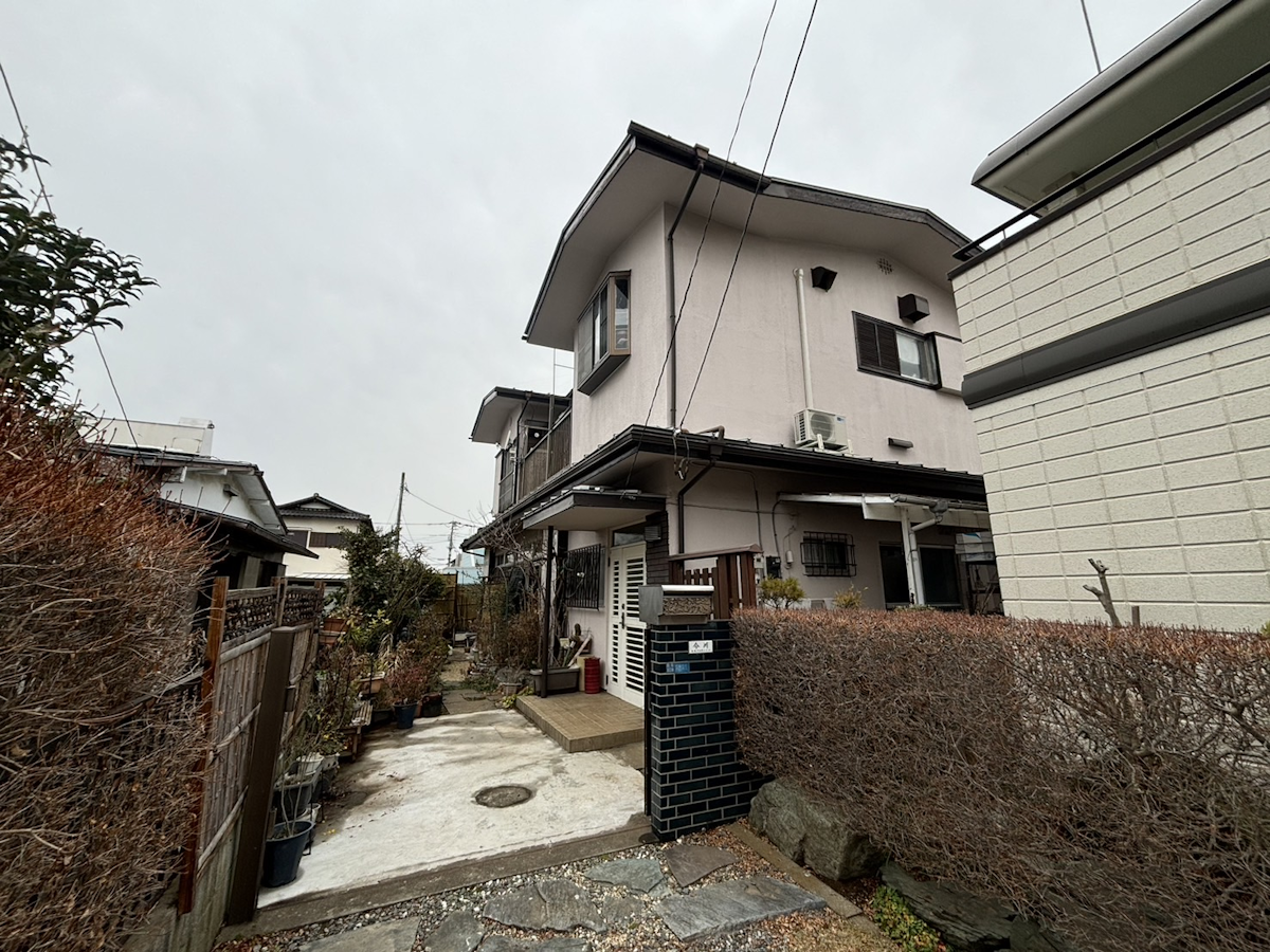 Article - Iwatsuki: 6-Bedroom Investor Special