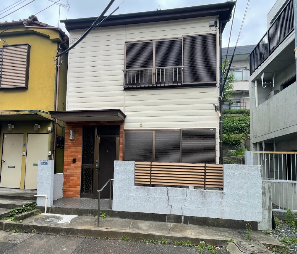 Article - Easy access to central tokyo comes at a cost.
