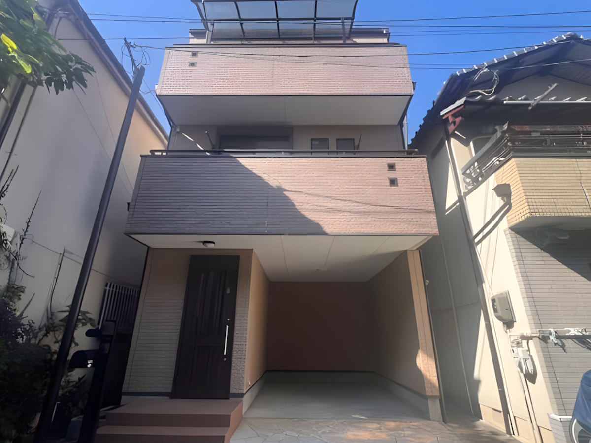 Article - Weekly Featured Property: Light-Filled Urban Home in Central Sakai