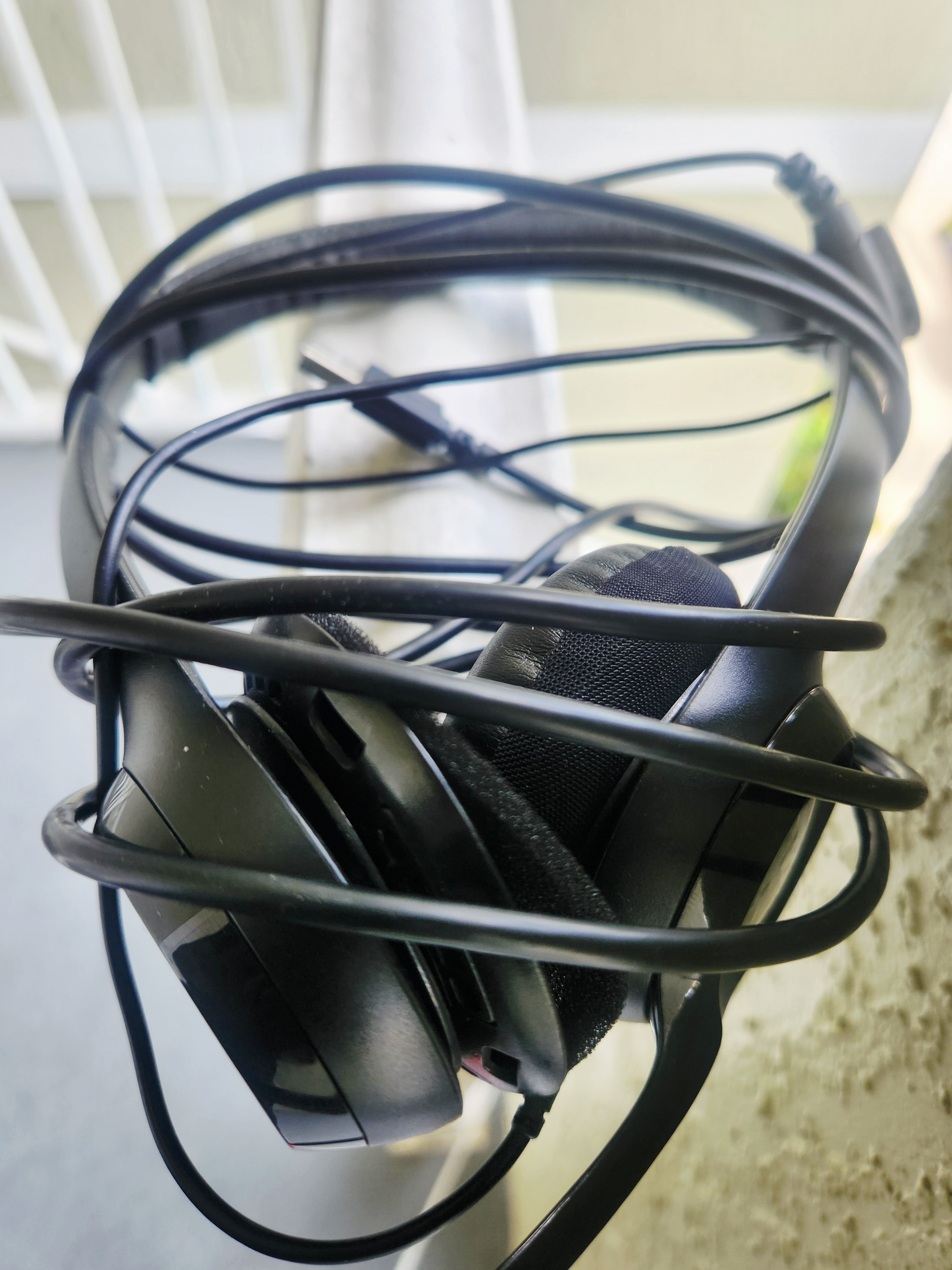 Free USB Logic Headphones with Built-in Mic – Giveaway