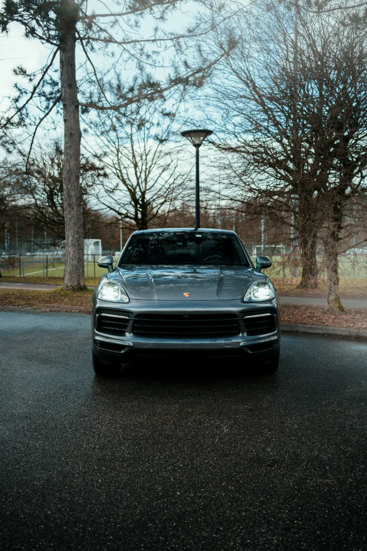 Porsche Cayenne — Photo 8