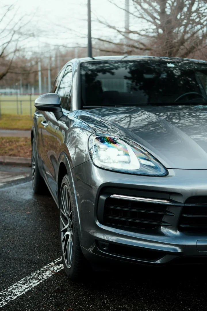 Porsche Cayenne — Photo 10