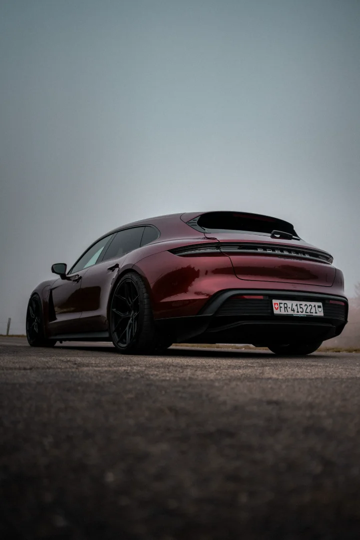 Porsche Taycan — Photo 4
