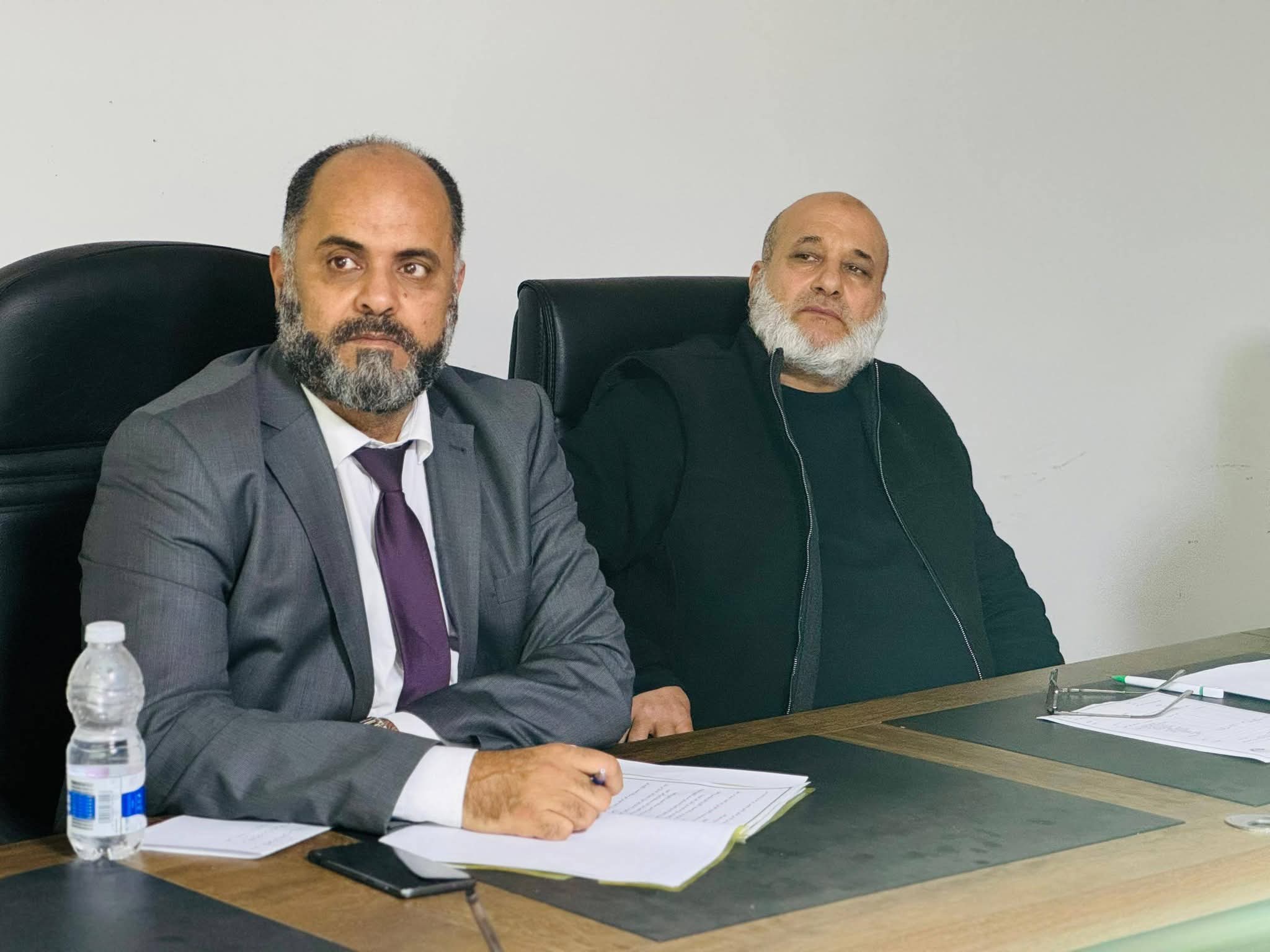 كلية الإعلام بجامعة الزيتونة تنفرد بتنفيذ برنامج الدكتوراه بنظام الامتحان الشامل والأطروحة وتُجري أول امتحان شامل.