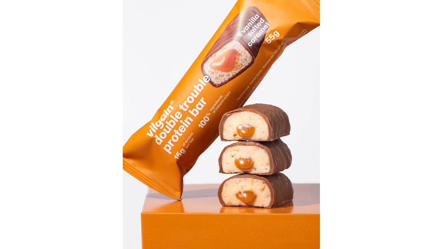 Vilgain Double Trouble Protein Bar ⁠–⁠ Vanilka se slaným karamelem