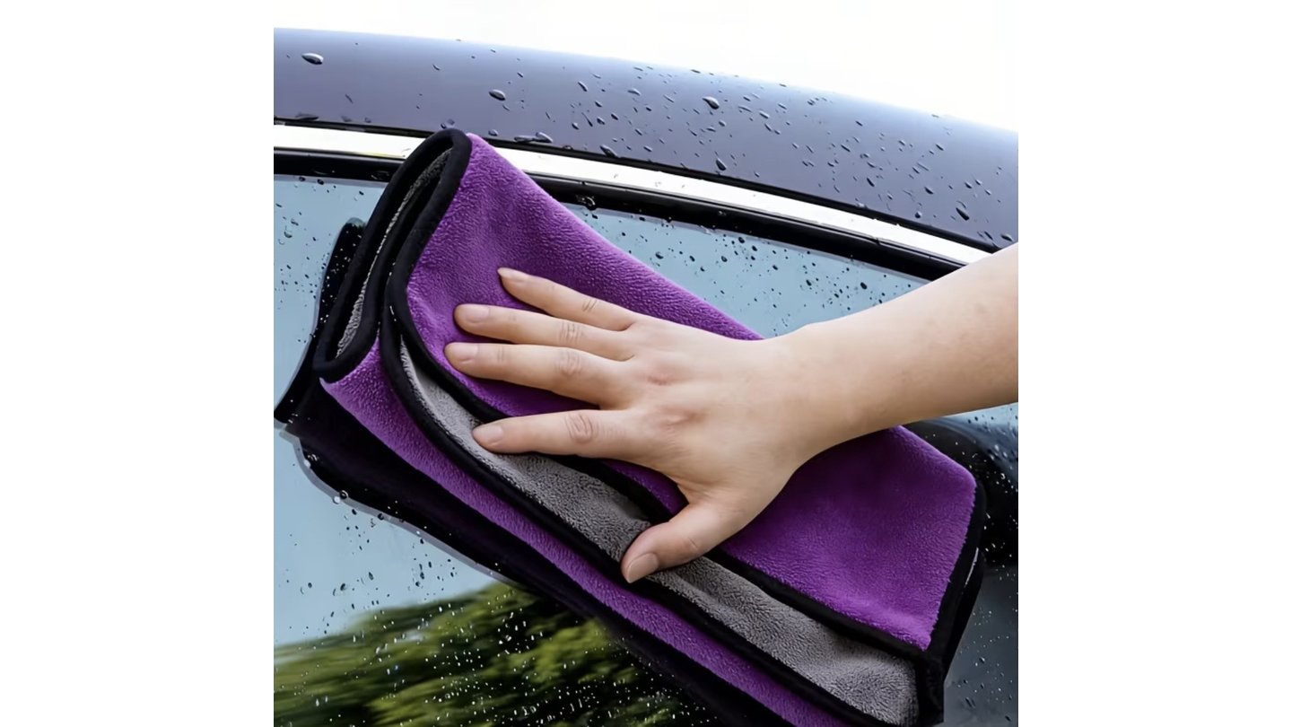 Prémiová mikrovláknová utierka na auto 30 × 30 cm