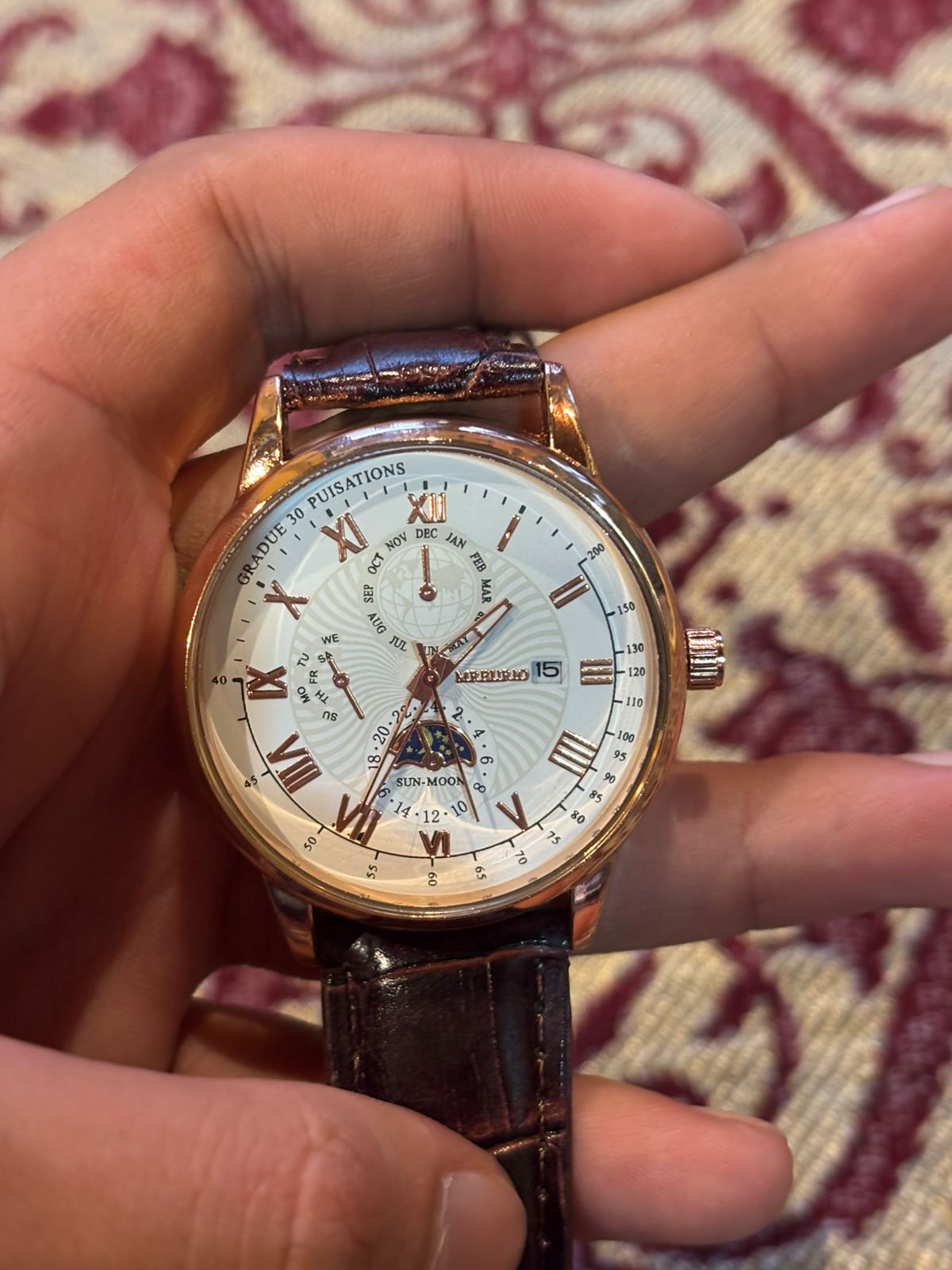 men's analog quartz watch