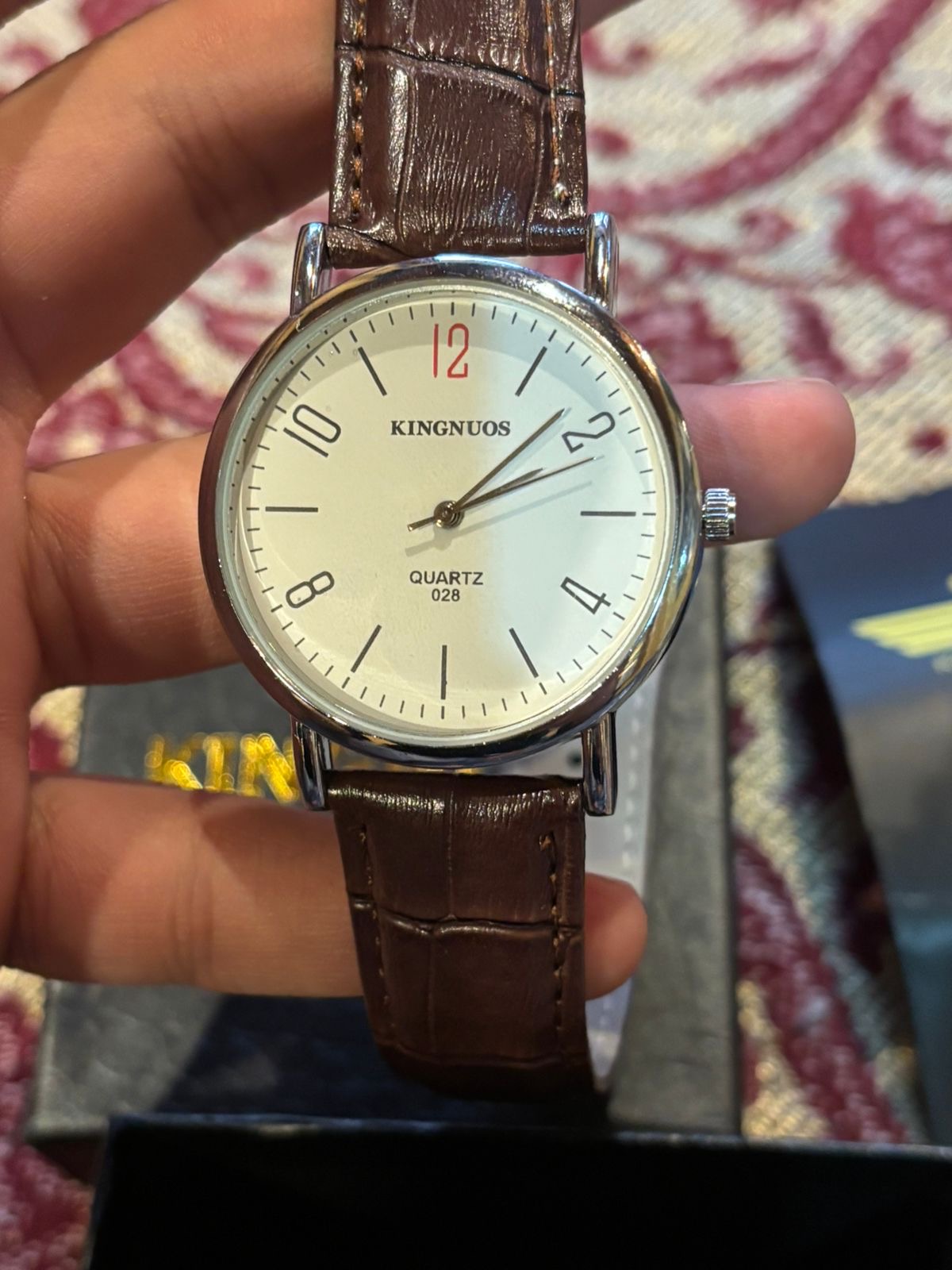 Kingnuos quartz watch