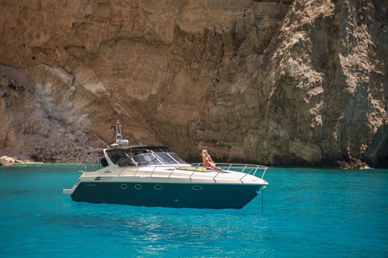 Turtle Island - Keri Caves (Fortuna Luxury VIP Yacht)  — 4