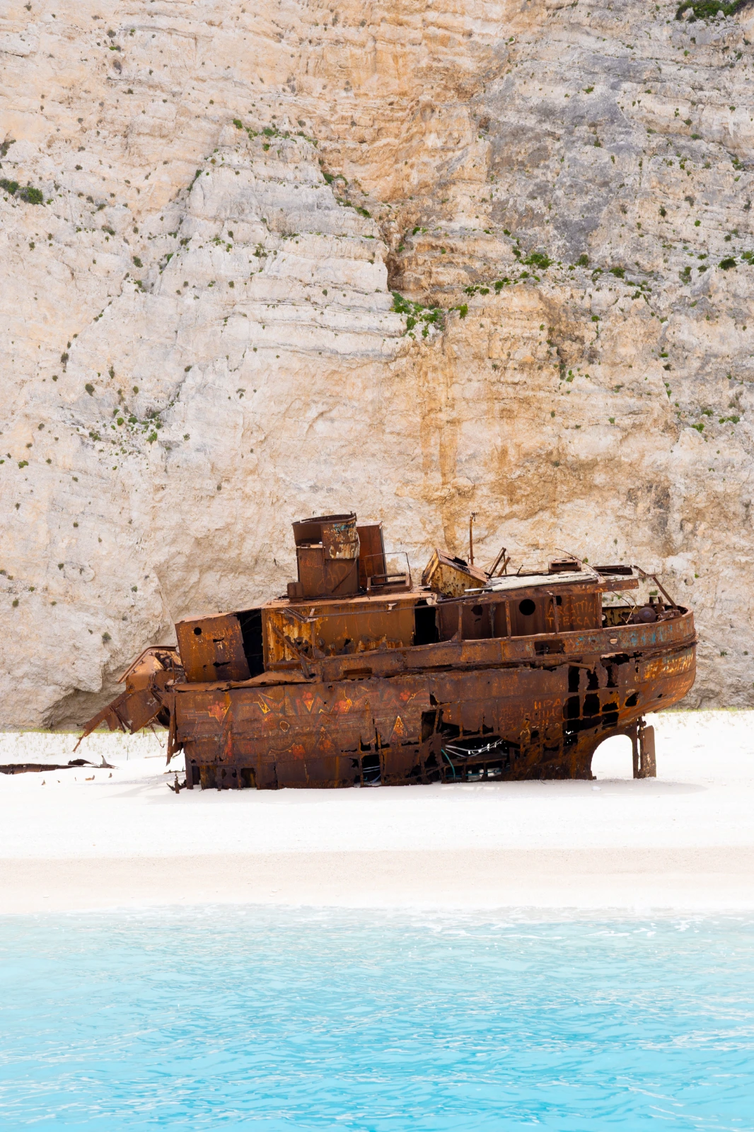 6 hour Cruise to Shipwreck Beach 6/8
