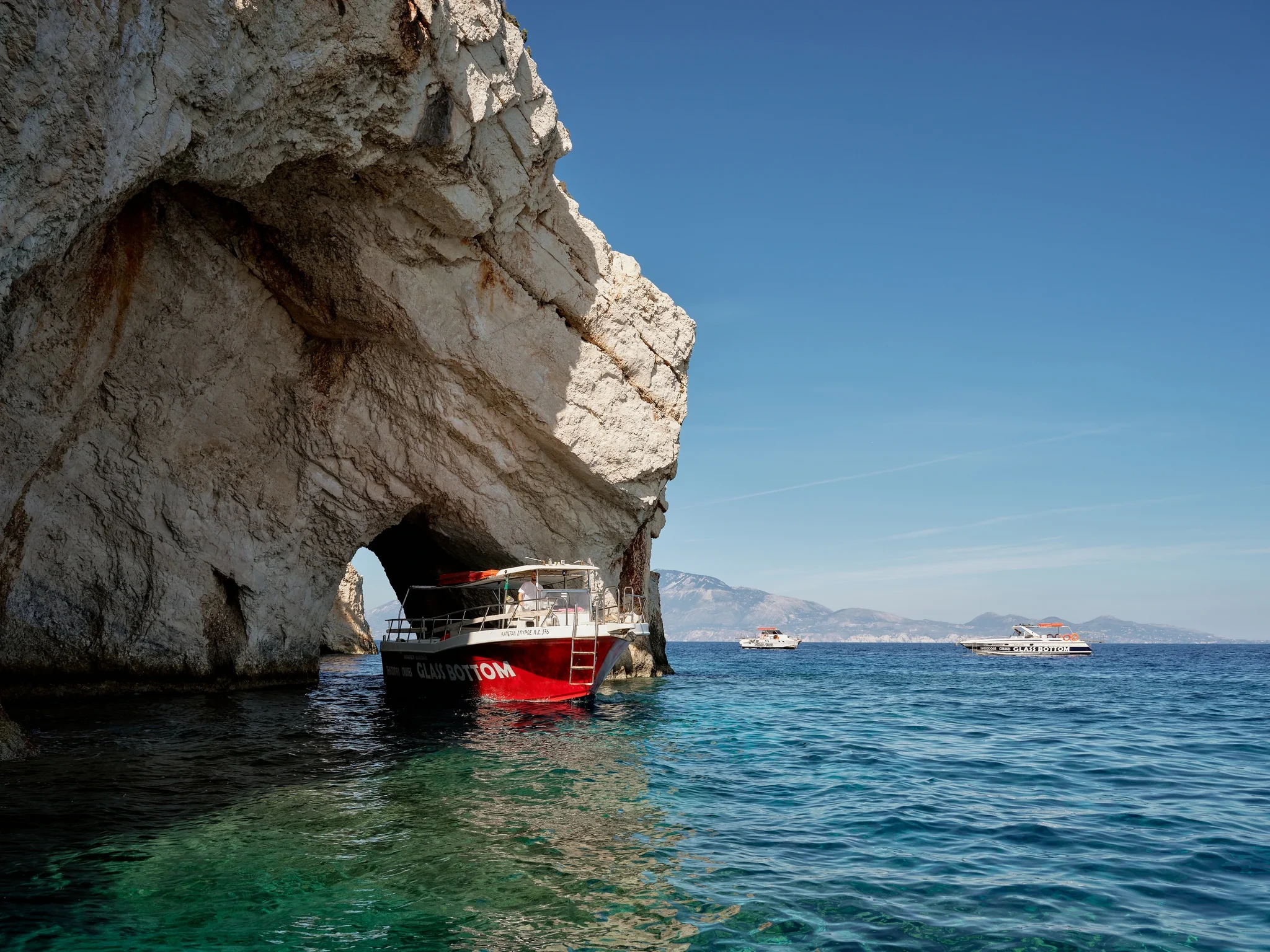 SHIPWRECK & BLUE CAVES BOAT TOUR — 1