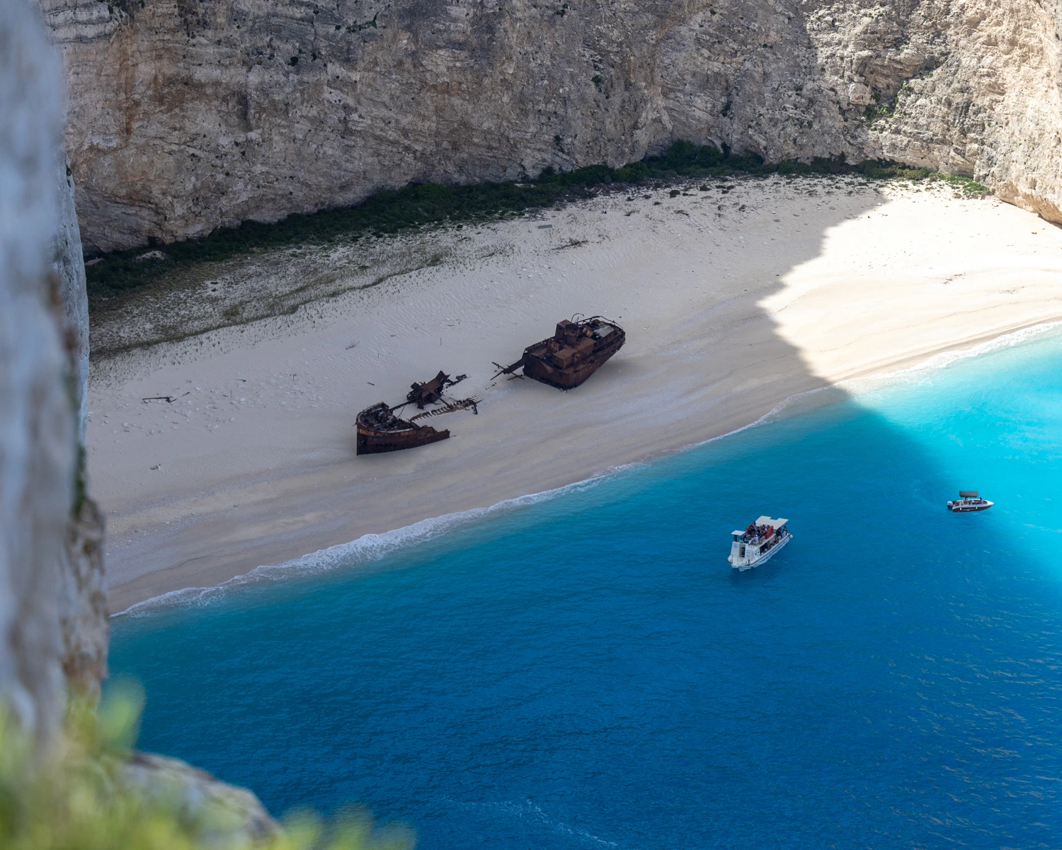 6 hour Cruise to Shipwreck Beach 8/8