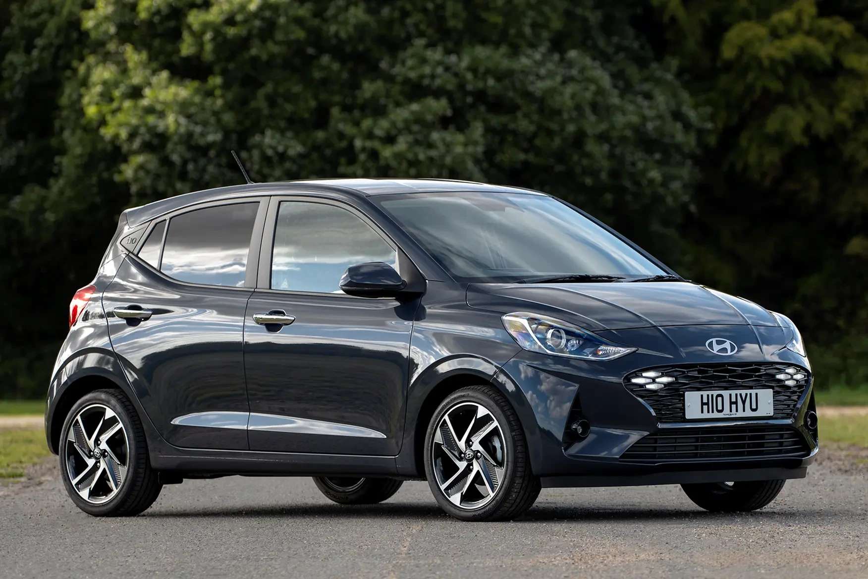 HUNDAI i 10 Automatic — 2