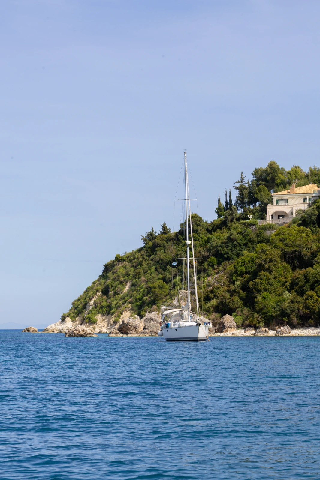 Half Day Private Cruise with Skipper 1/6