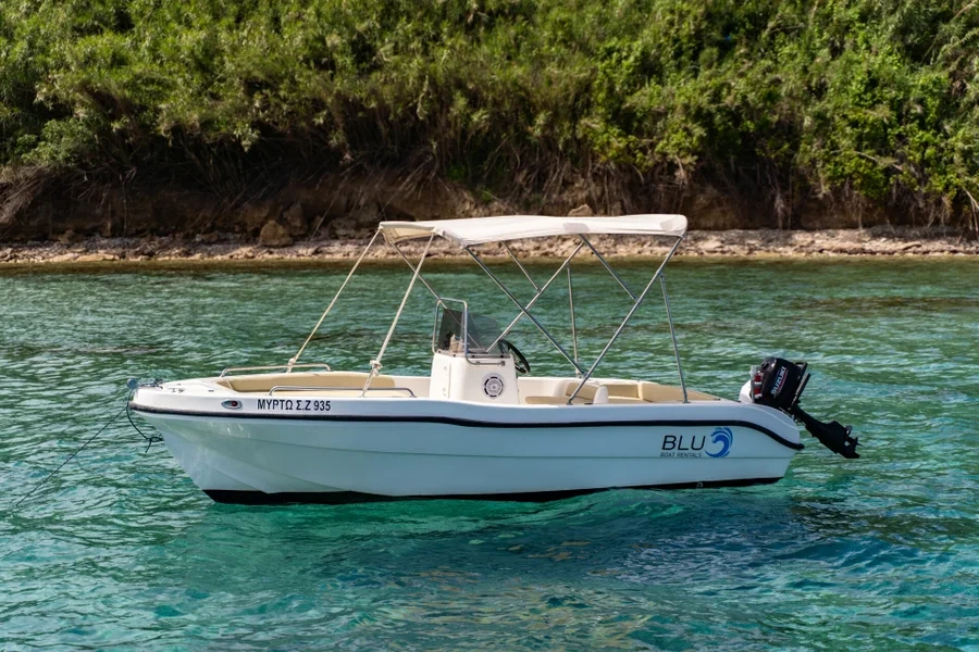 RENT A SELF DRIVE BOAT FROM TSILIVI — 1