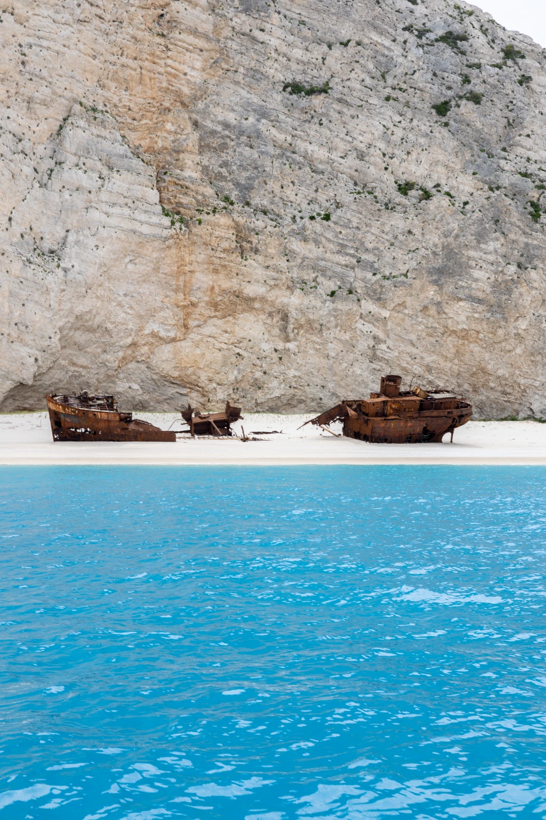 6 hour Cruise to Shipwreck Beach 5/8