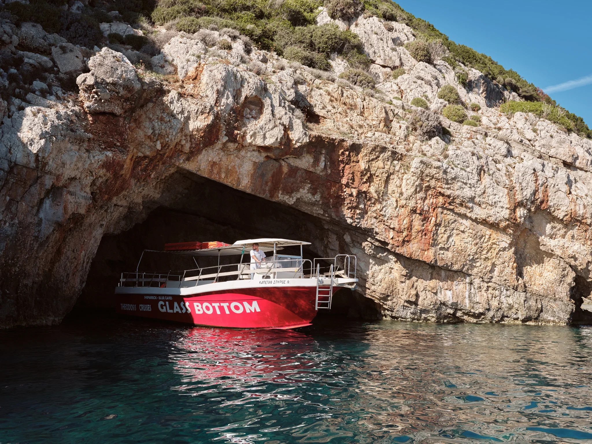 BLUE CAVES BOAT TOUR — 4