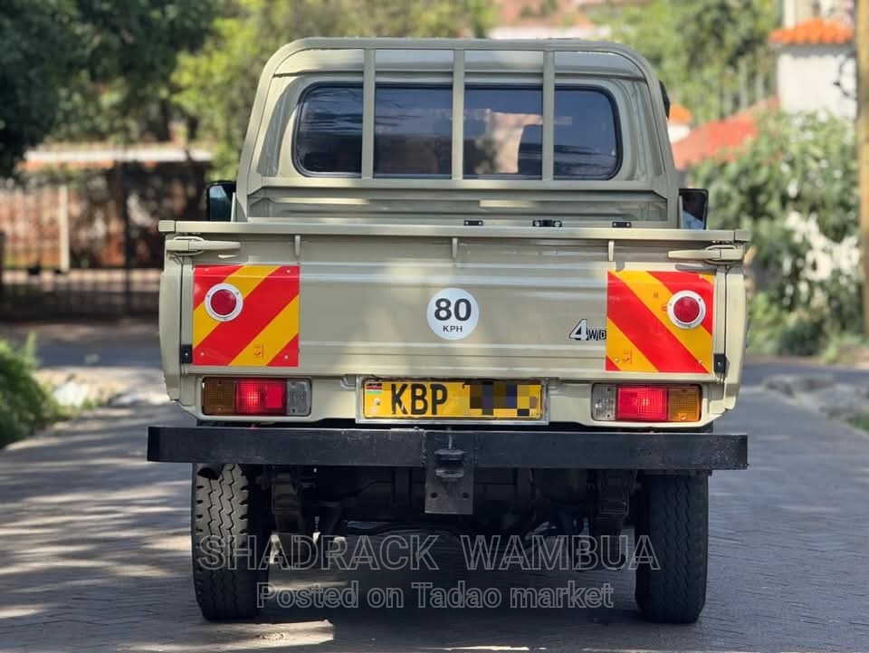 TOYOTA LANDCRUISER 79 Series 2