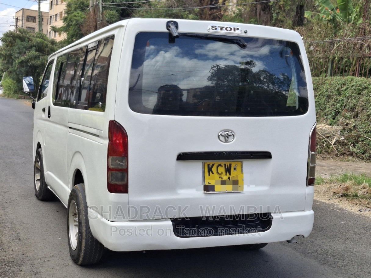 Toyota Hiace 3