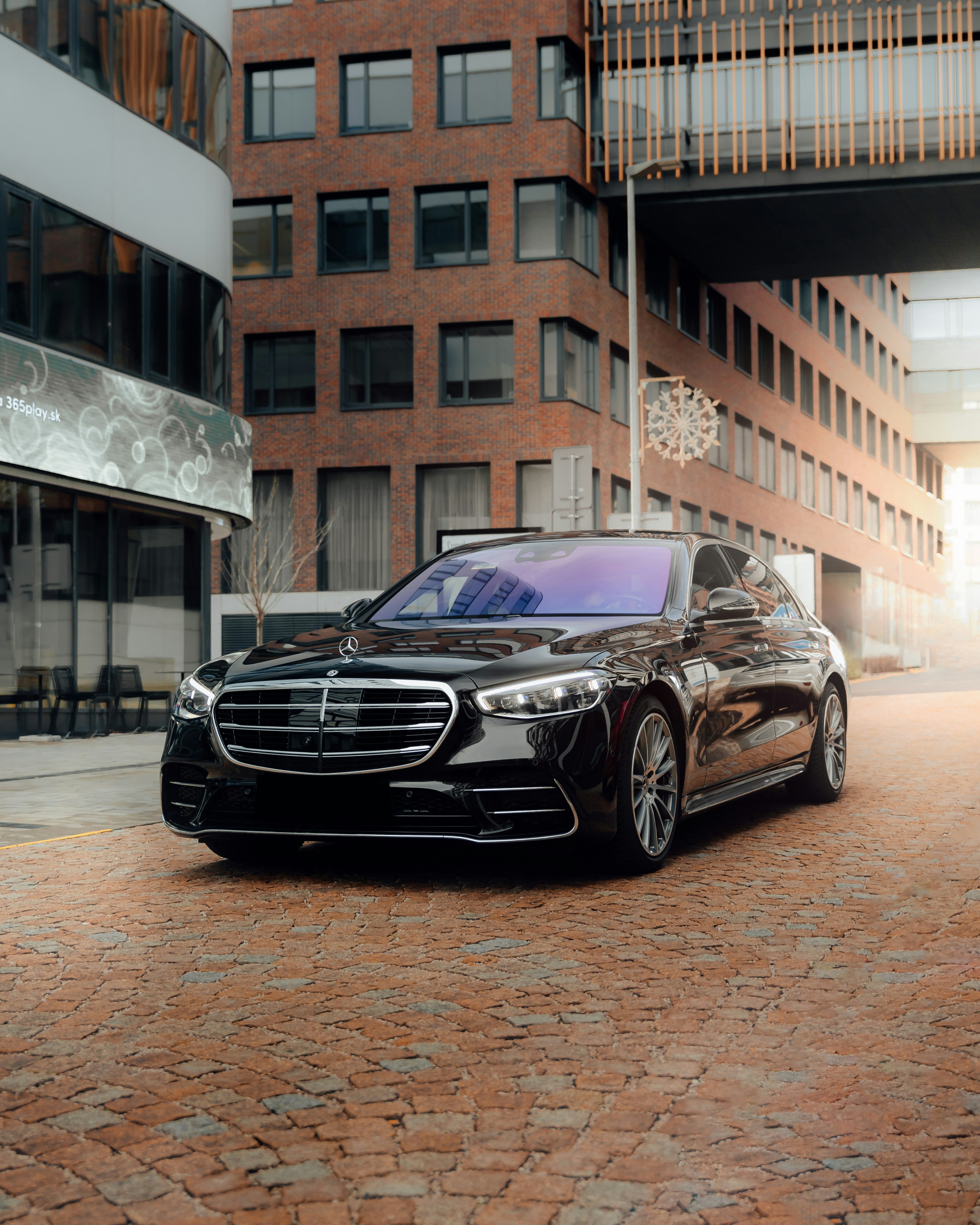 Mercedes-Benz S-Class - View image-1737685567146.jpg