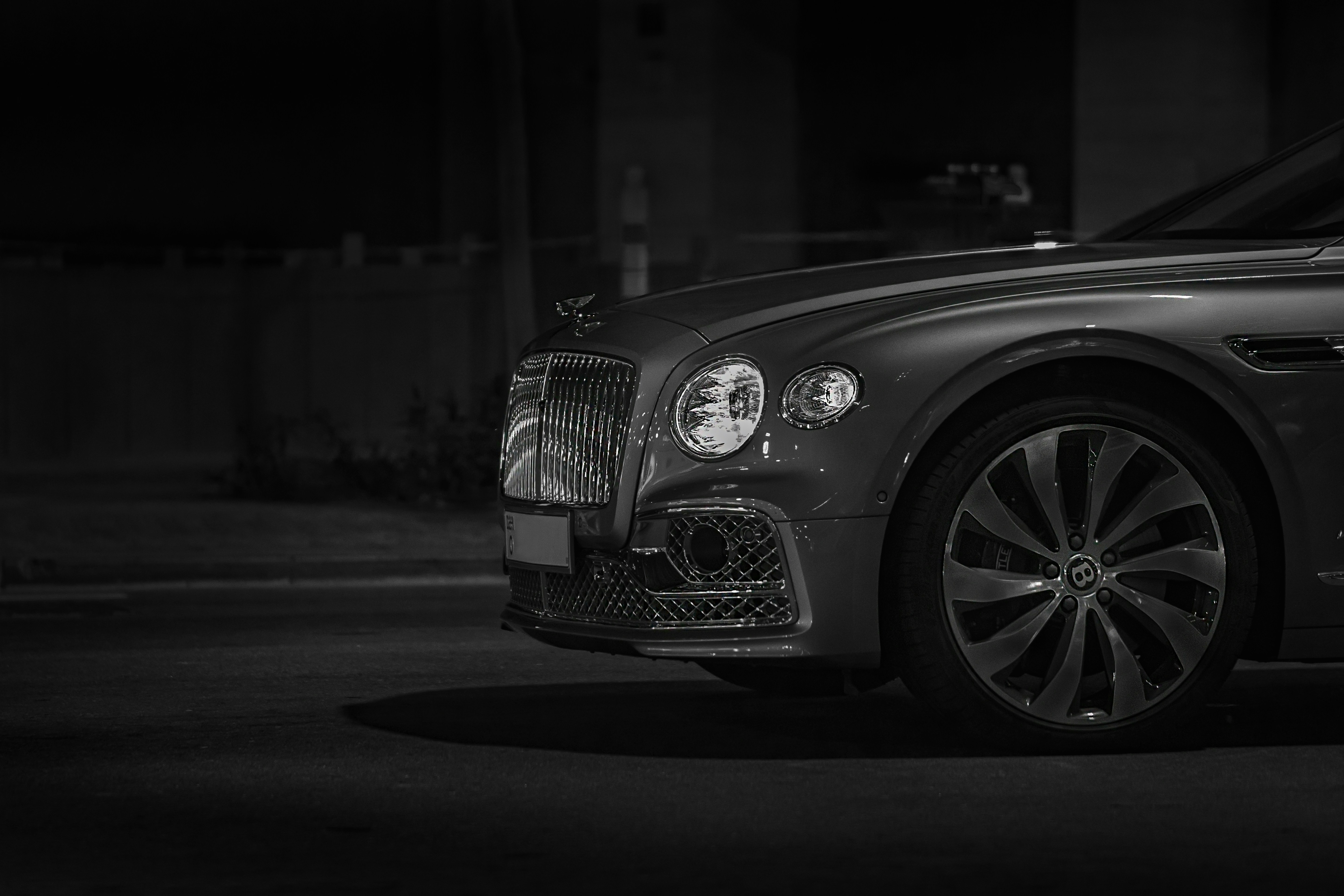 Bentley Flying Spur - View image-1737688014099.jpg