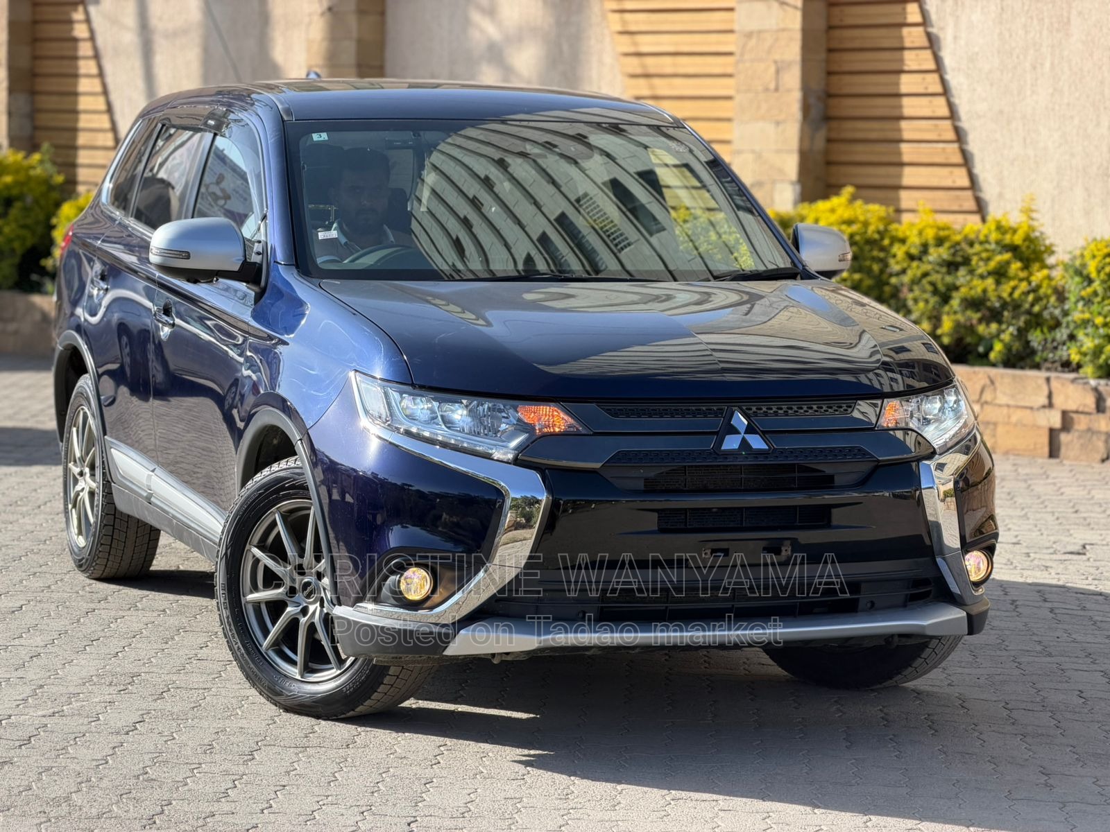 MITSUBISHI OUTLANDER 2