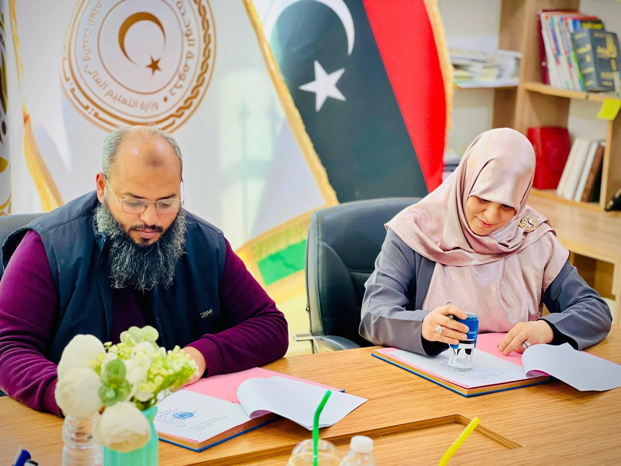 مركز الريادة والابتكار يعزّز الشراكات الأكاديمية بتوقيع اتفاقية تعاون مع جامعة القصر الدولية.